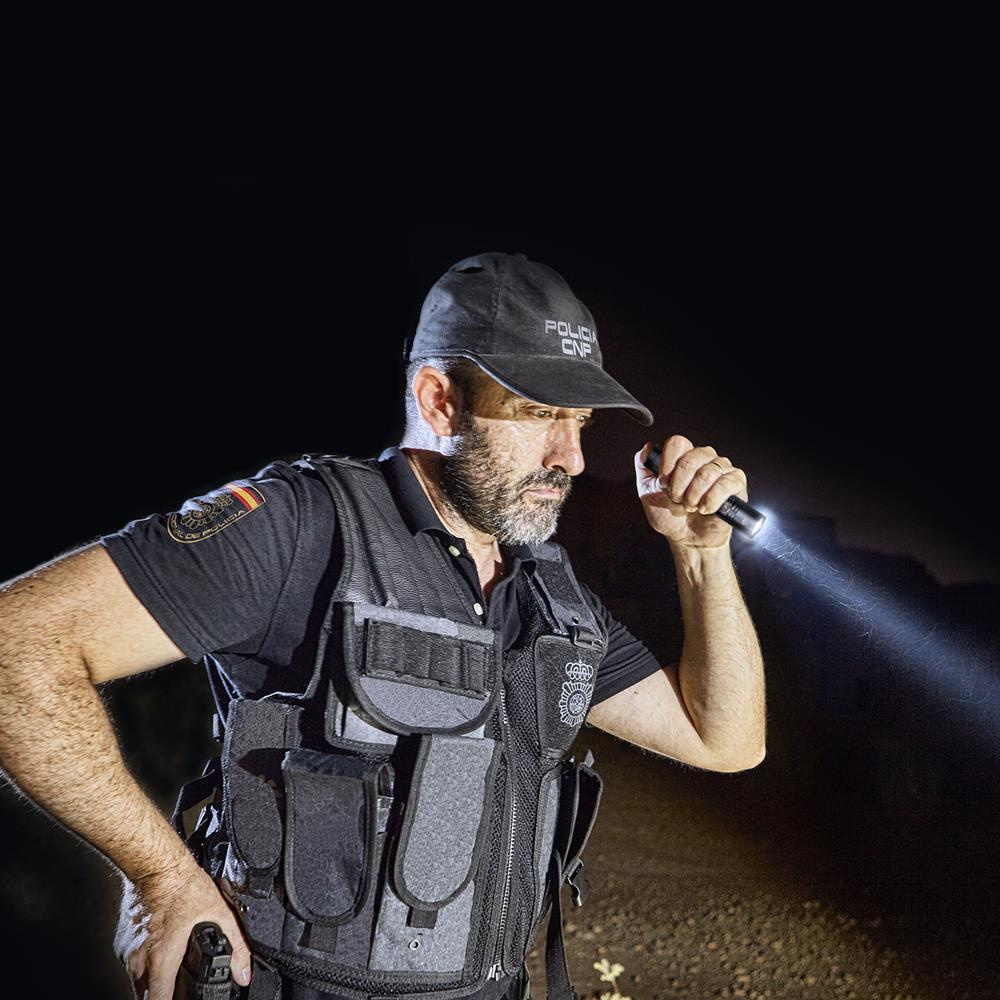 Fenix - Taktikaline LED-taskulamp laetav-1700 luumenit-2600 mAh-PD35 V3.0 18 Fenix - Taktikaline LED-taskulamp laetav-1700 luumenit-2600 mAh-PD35 V3.0 - Image 18